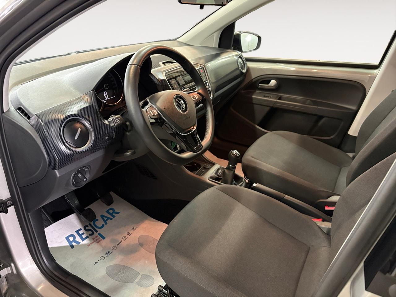 Volkswagen up! 5p 1.0 Move up! 60cv R-line esterior