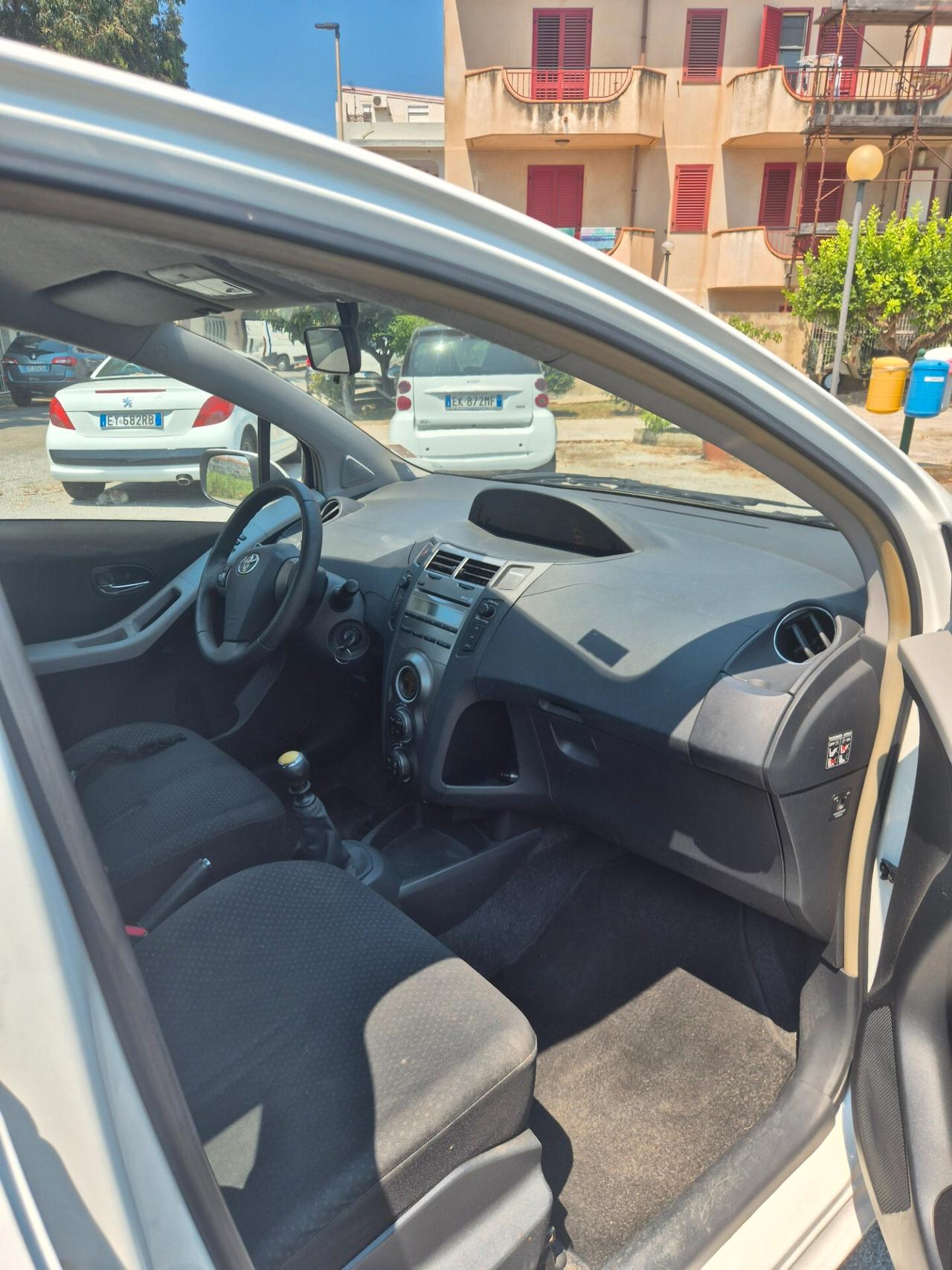 Toyota Yaris 1.3 5 porte Sol