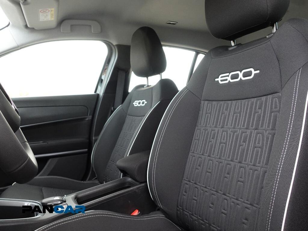 Fiat 600 POP Hybrid 145 CV DCT MHEV