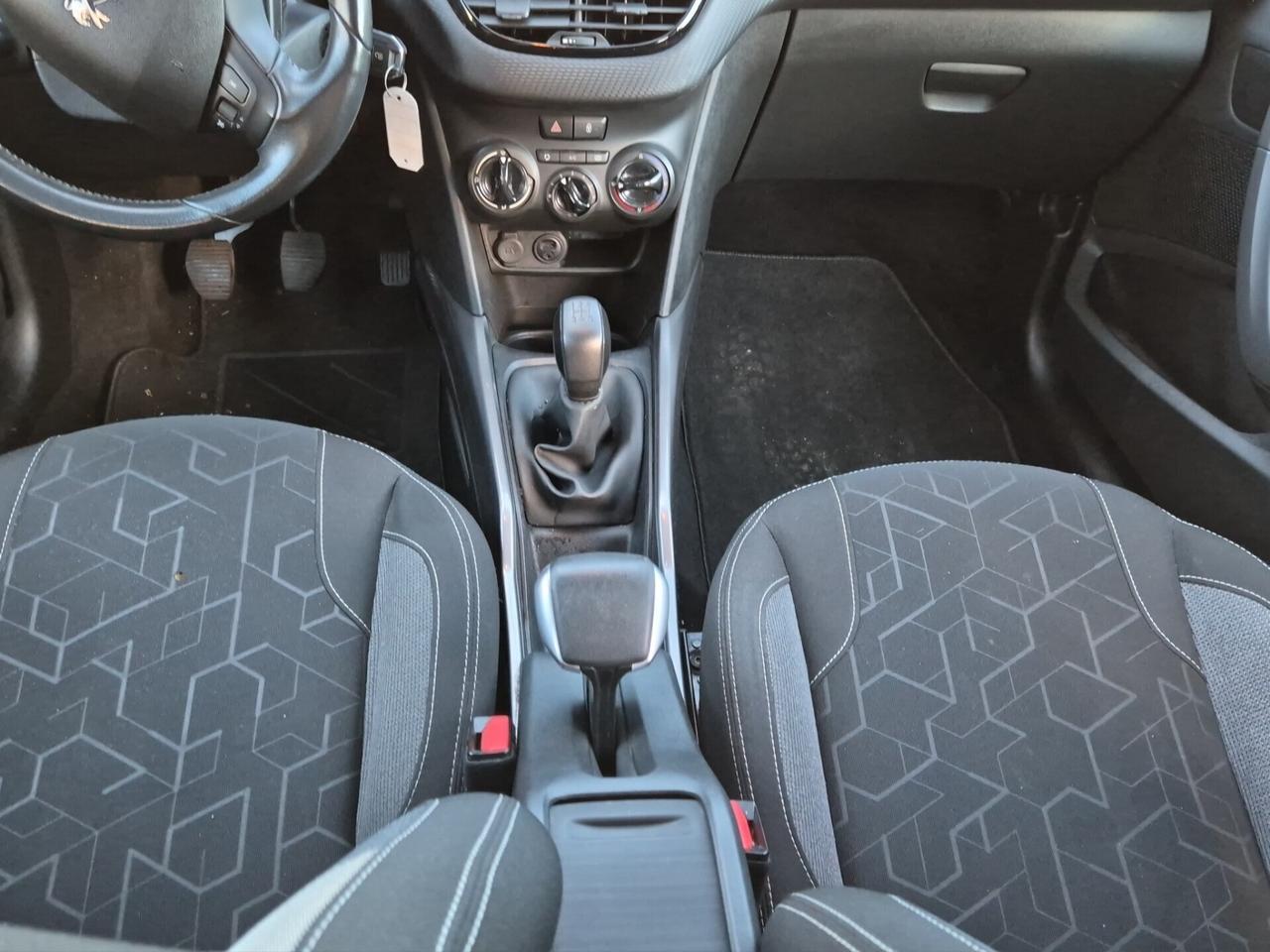 Peugeot 2008 BlueHDi 100 S&S Allure