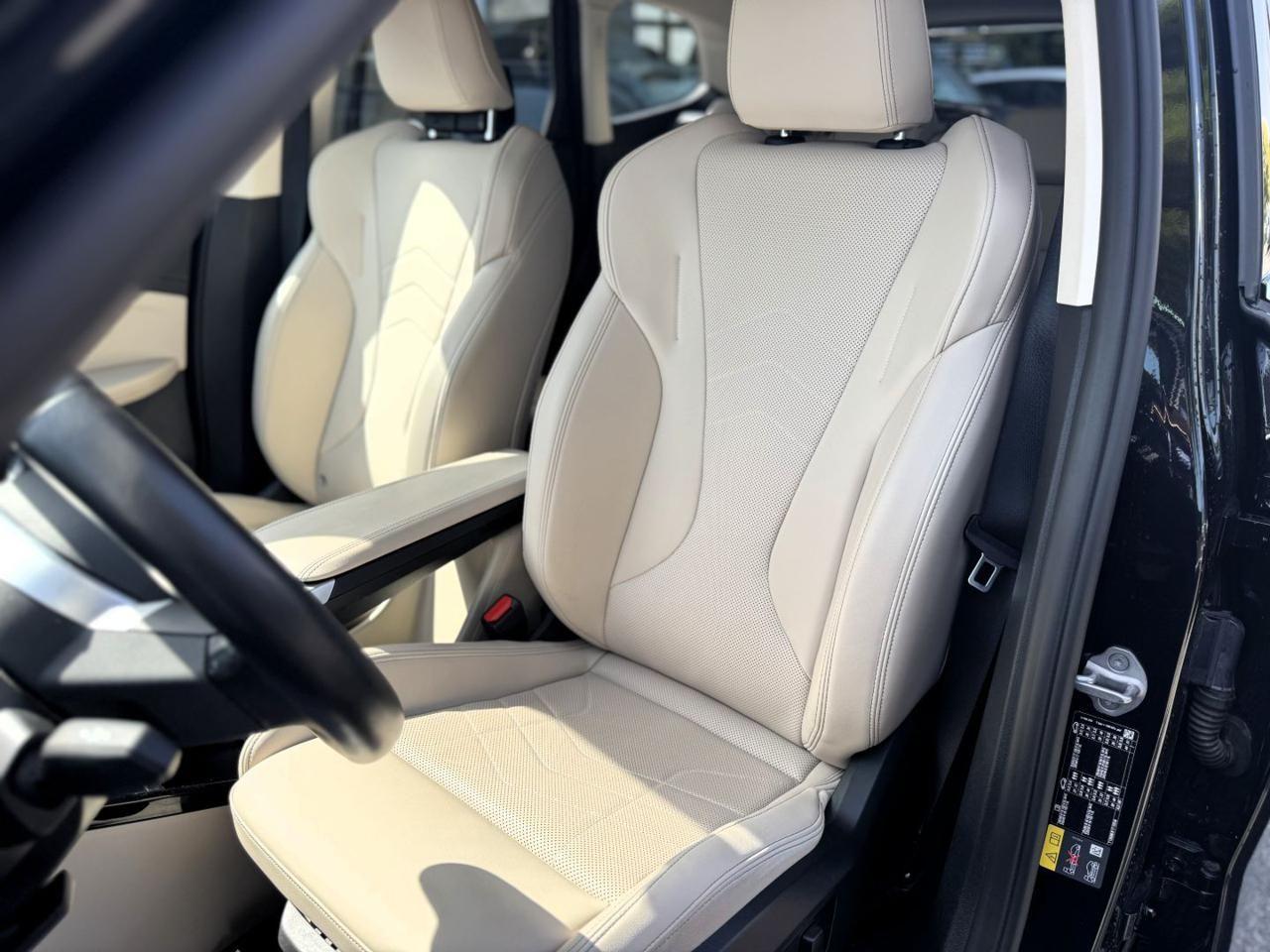 BMW iX1 xDrive 30 xLine