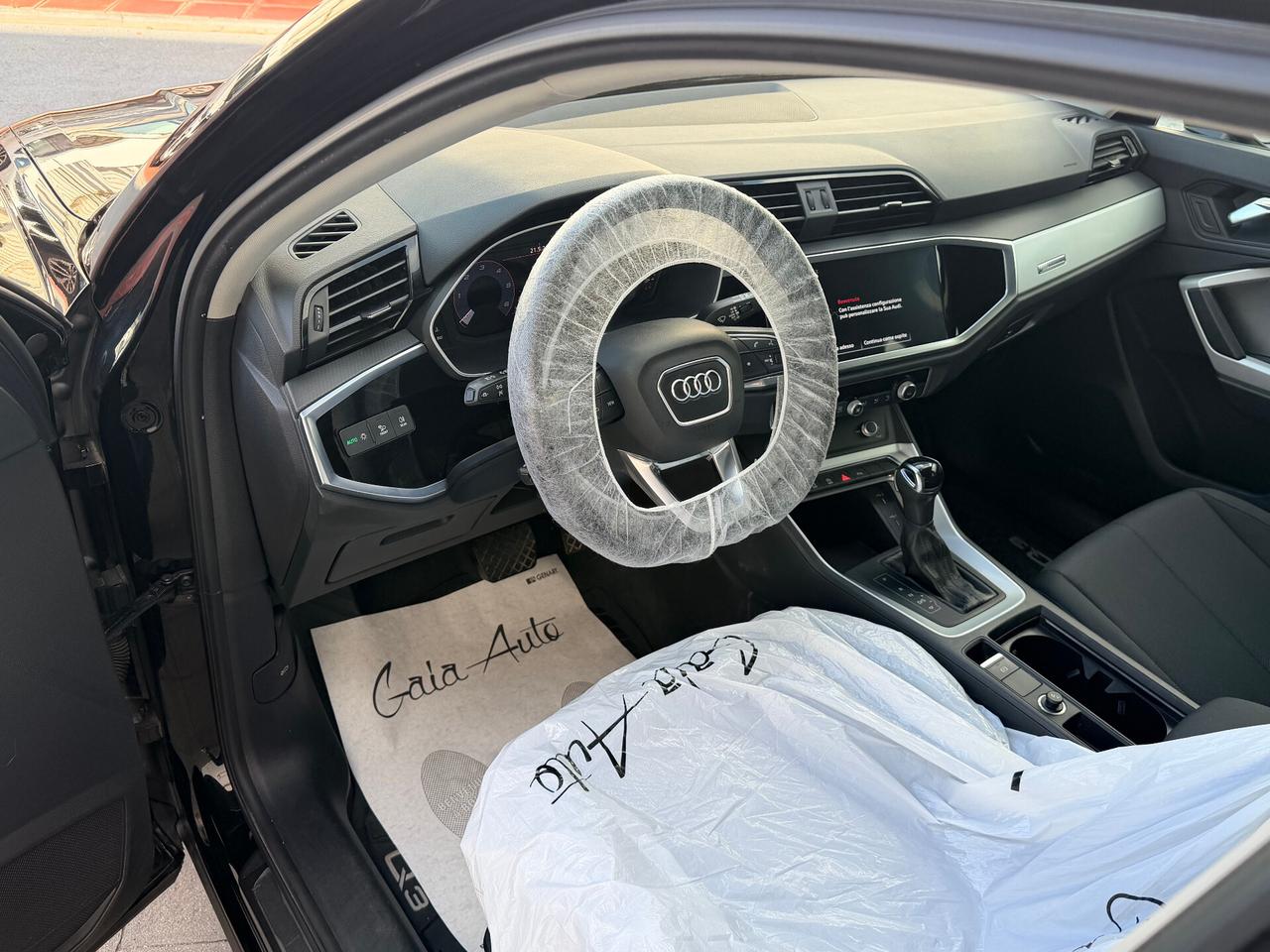 Audi Q3 35 TDI quattro S tronic Business Advanced S-line esterno