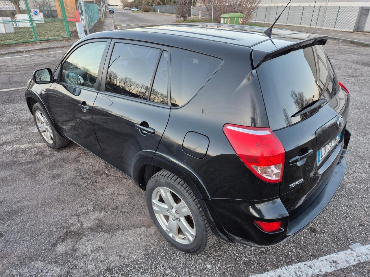 Toyota RAV 4 Crossover 2.2 D-4D Luxury - 2006