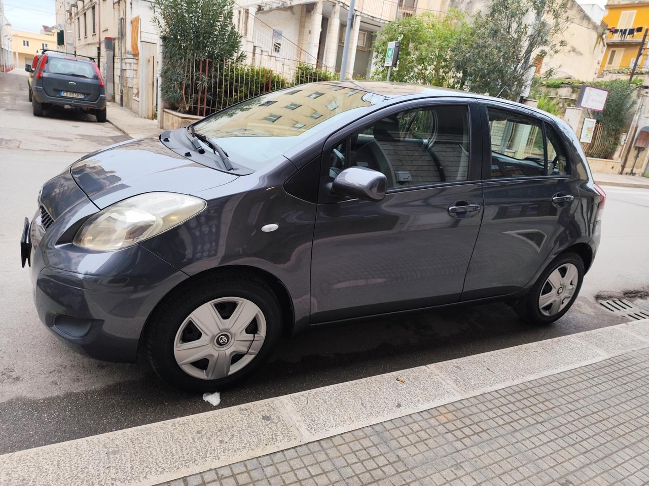 Toyota Yaris 1.0 BENZINA 69CV PERFETTA