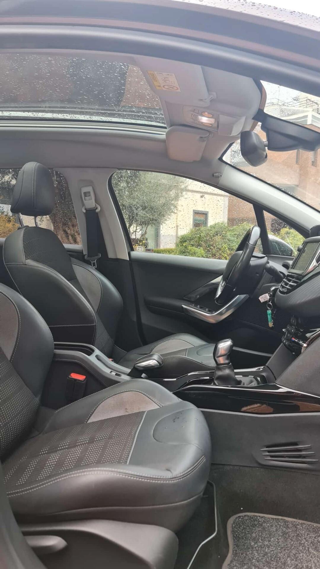 Peugeot 2008 Peugeot 2008 2008 1.6 bluehdi Allure 100cv TETTO CIEL PANORAMICO