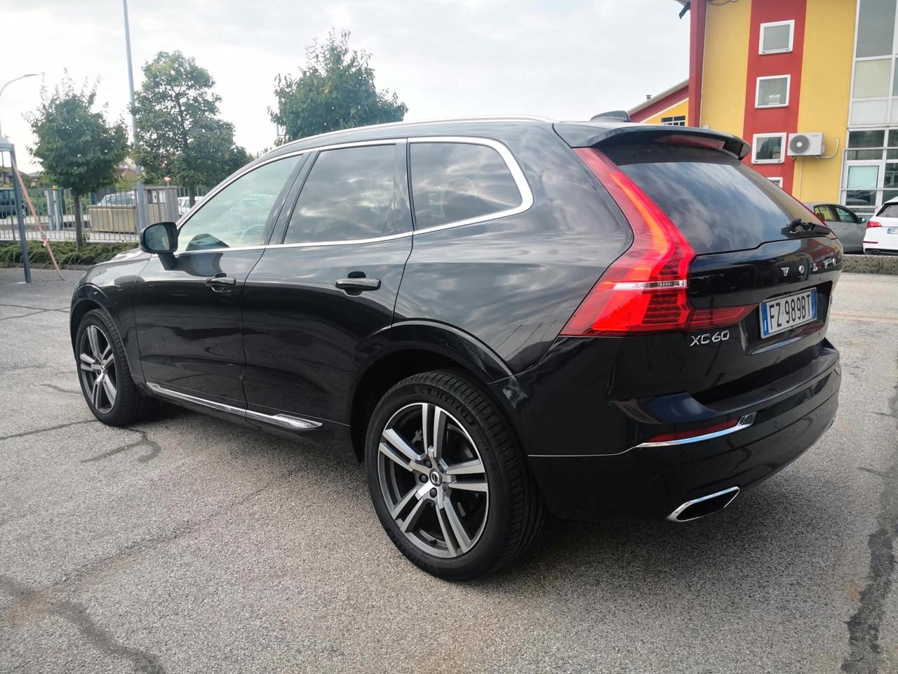 Volvo XC60 B4 (d) AWD Geartronic Inscription