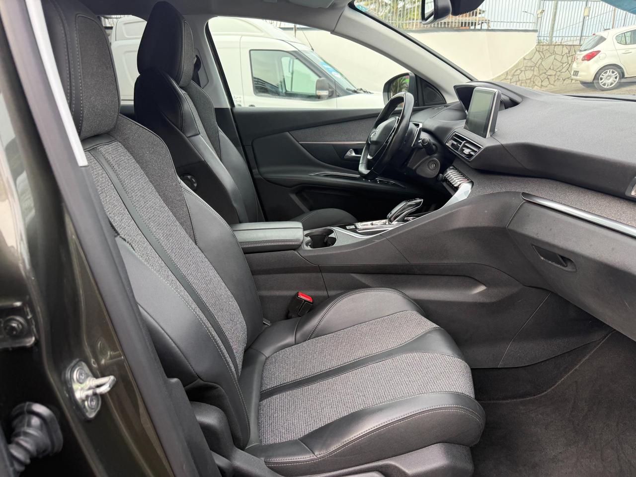 Peugeot 3008 3008 1.5 bluehdi Allure s&s 130cv eat8