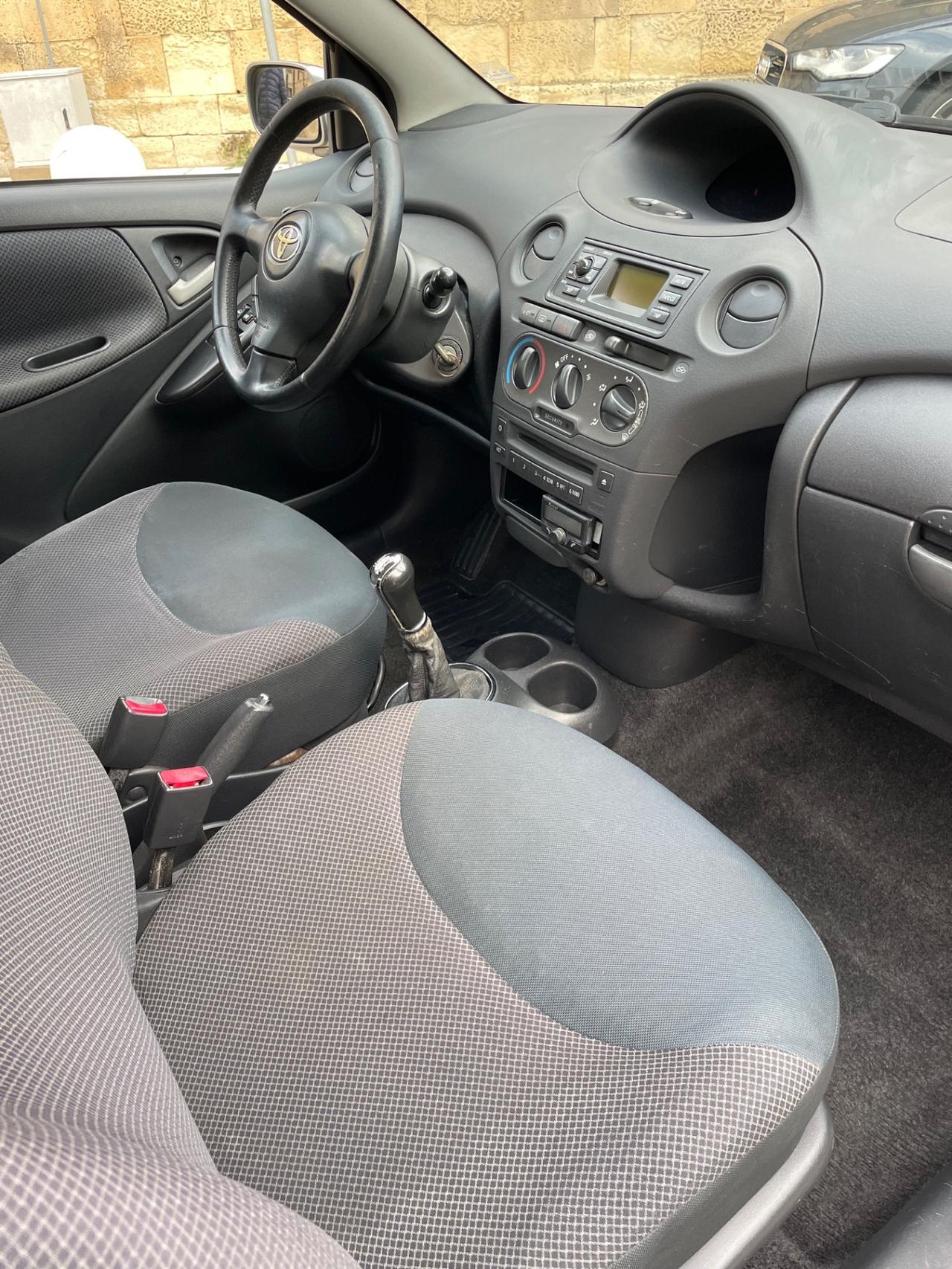 Toyota Yaris 1.4 tdi