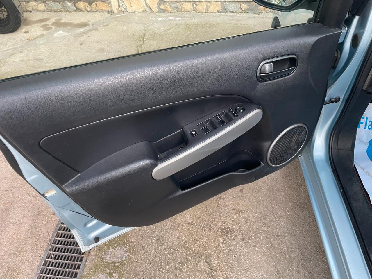 Mazda 2 1.3 5p. Fun FULL NEOPATENTATI TAGLIANDATA