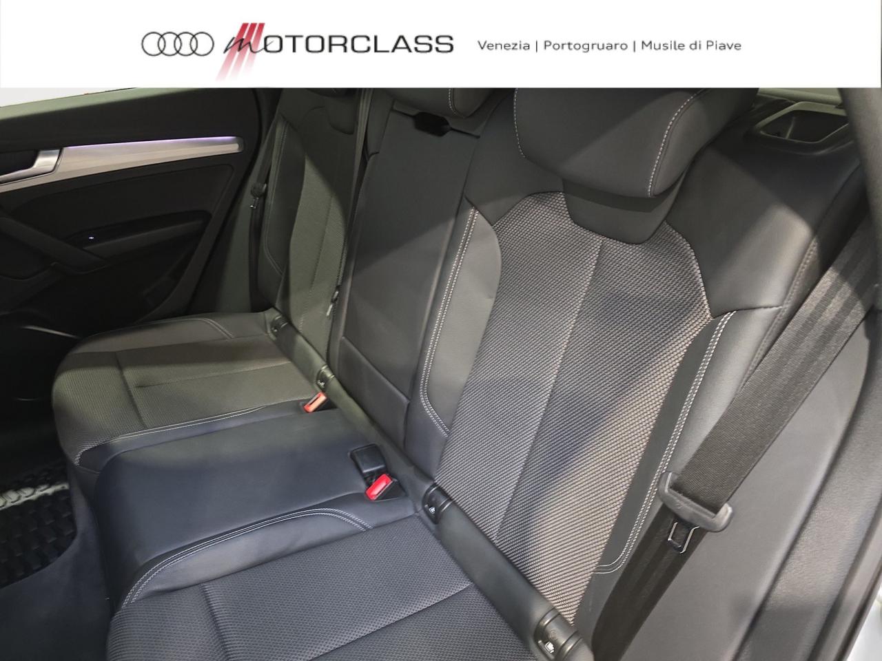 Audi Q5 sportback 40 2.0 tdi mhev 12v identity black quattro s tronic