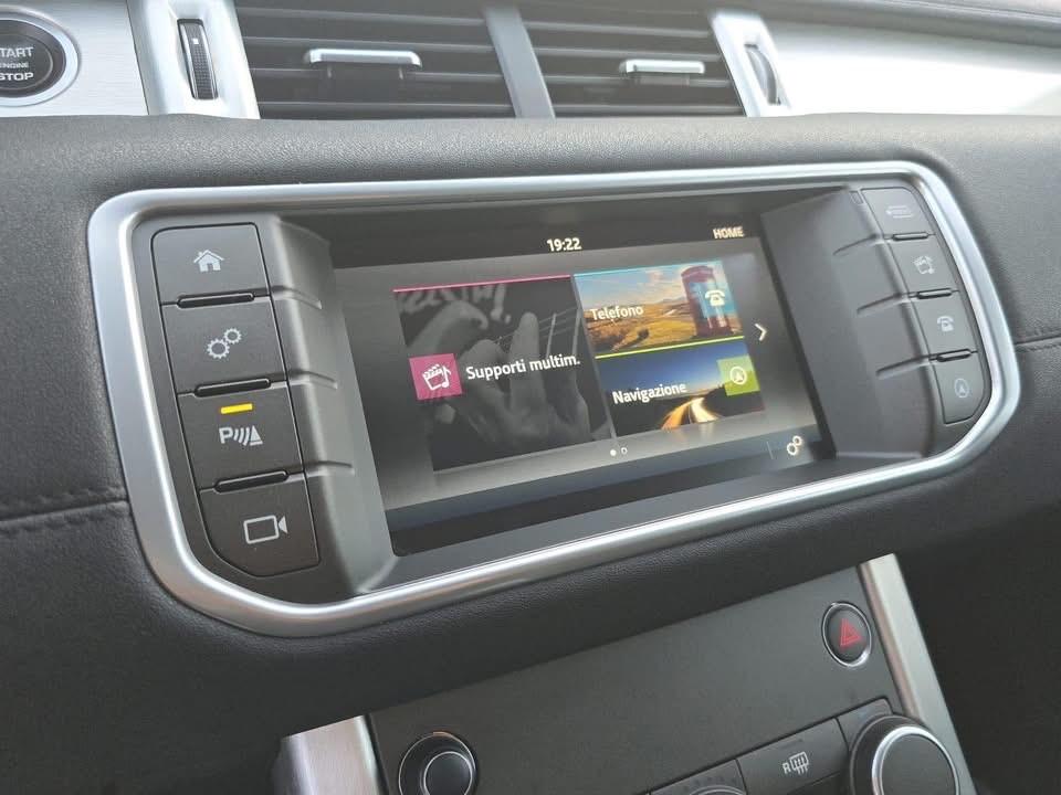 Land Rover Range Rover Evoque Range Rover Evoque 2.0 eD4 5p. Urban Attitude Edition