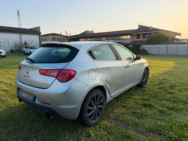Alfa Romeo Giulietta 2.0 JTDm-2 140 CV Exclusive