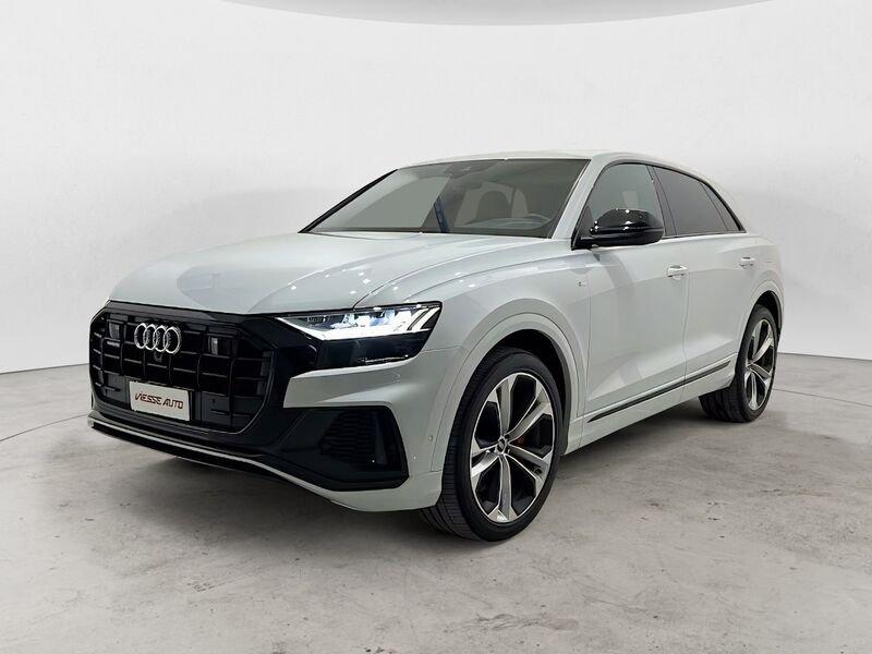 Audi Q8 Q8 55 TFSI quattro tiptronic Sport PHEV