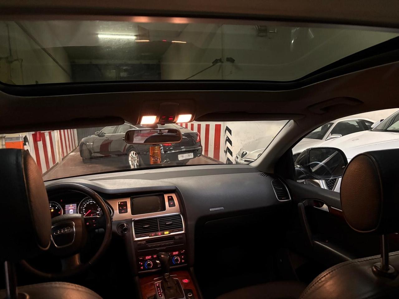 Audi Q7 3.0 V6 TDI 233CV quattro tiptronic