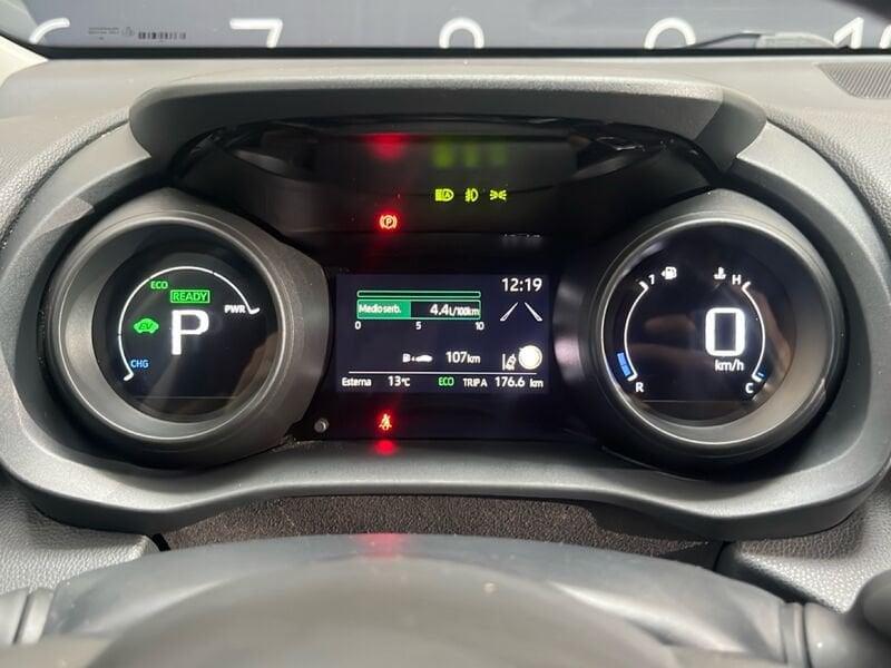 Toyota Yaris Hybrid Trend MY22