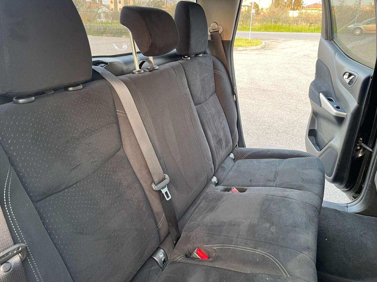 Nissan Navara 2.3 dCi 4WD Double Cab N-Connecta