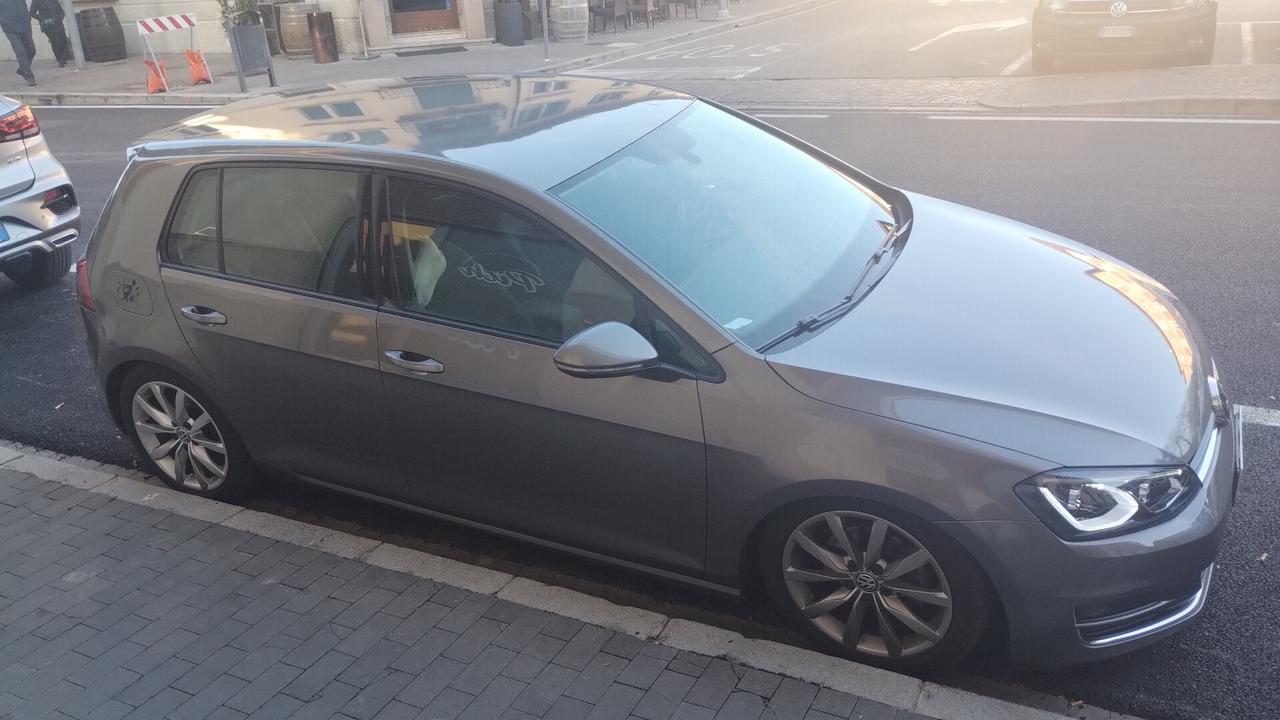 Volkswagen Golf 2.0 TDI 5p. Highline BlueMotion Technology