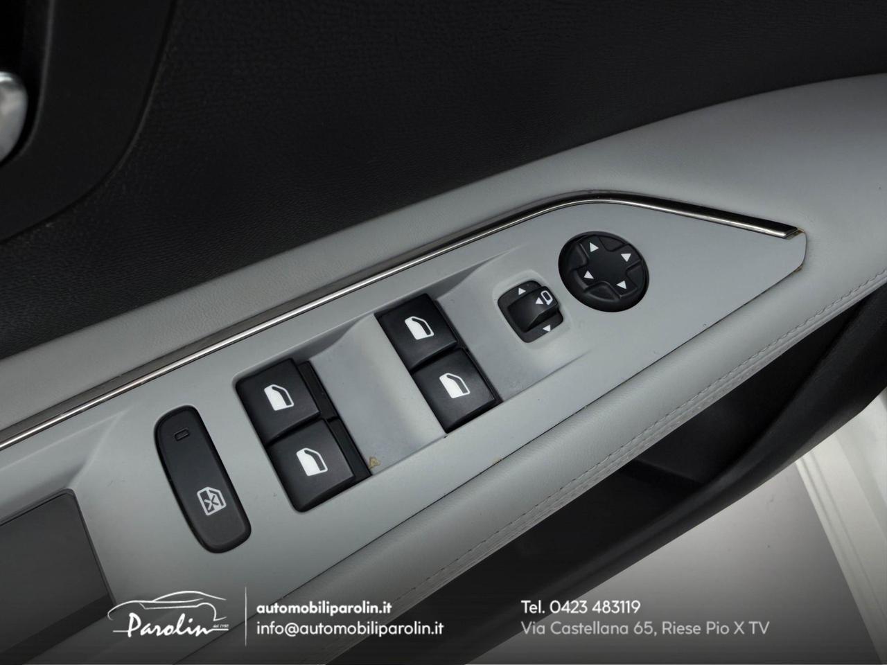 Peugeot 3008 3008 1.5 bluehdi Allure EAT8 1 prop. Grip Control