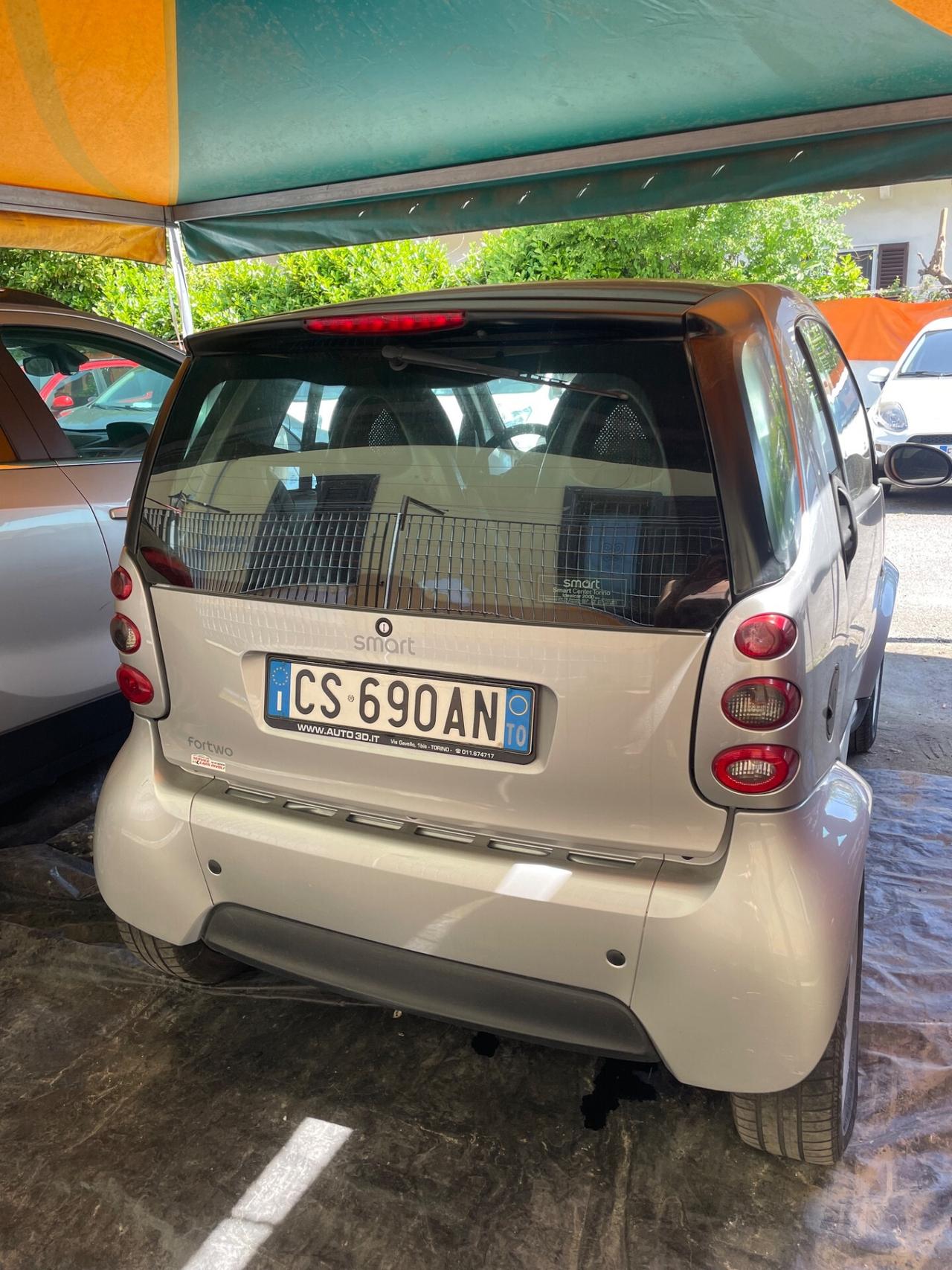 Smart ForTwo 700 coupé pure (45 kW)