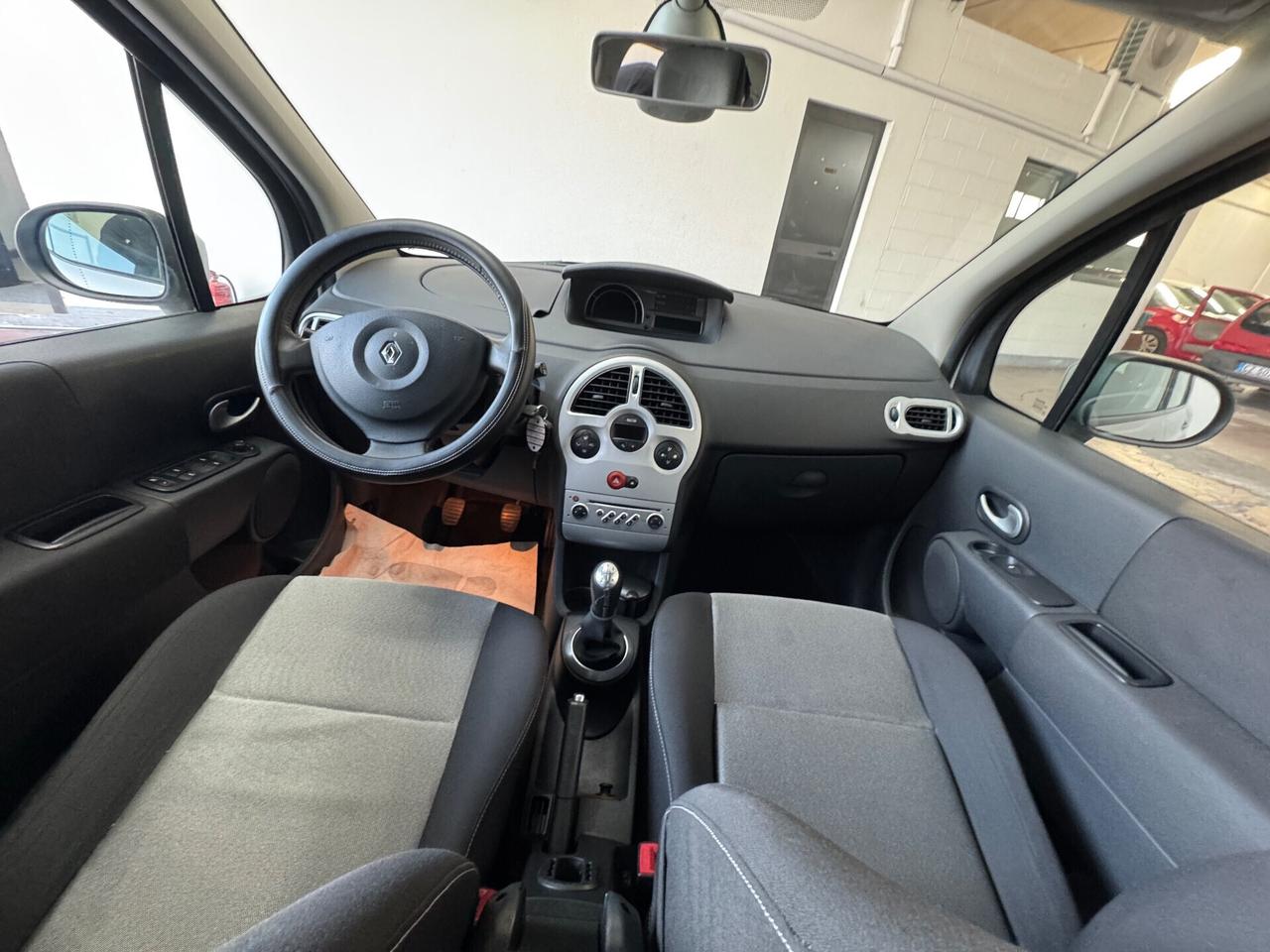 Renault Modus Grand 1.5 dCi 85CV Dynamique