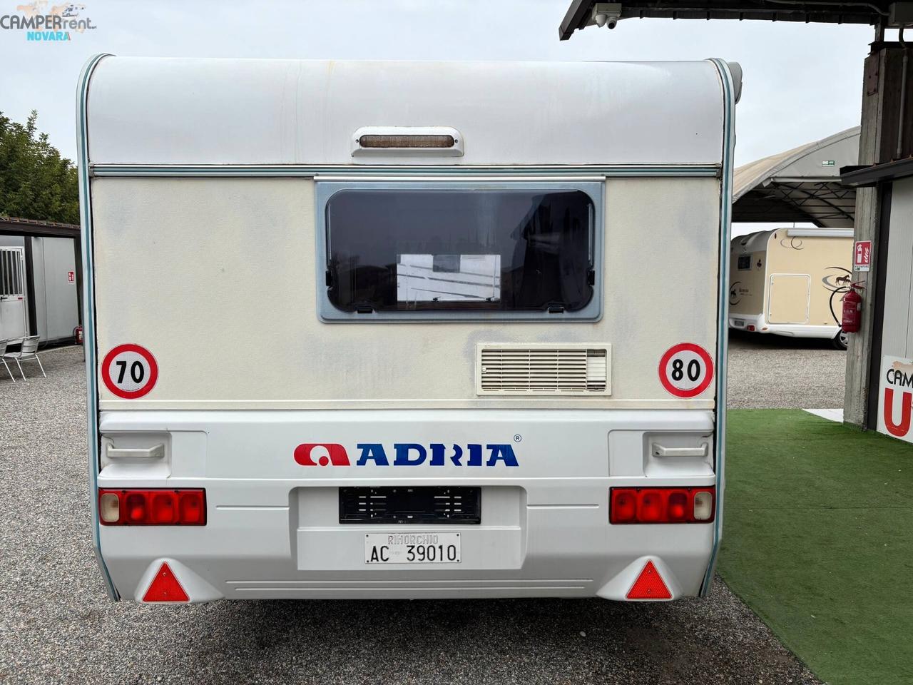 ADRIA UNICA B 462 PH - roulotte con letto matrimoniale
