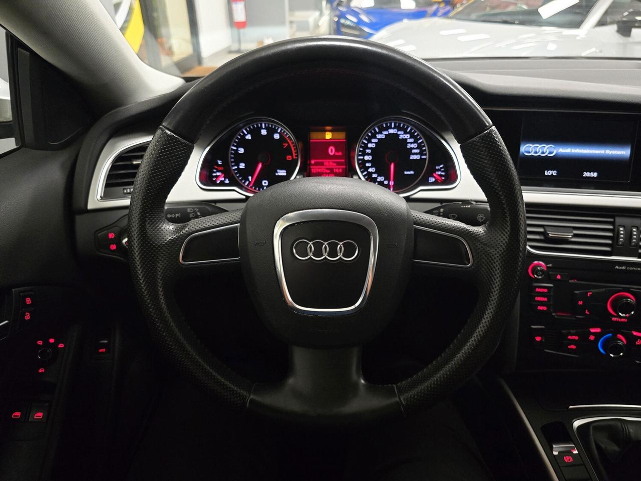Audi A5 2.0 TFSI 180 CV Ambition