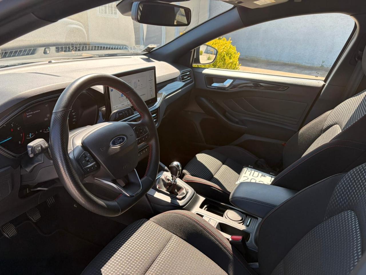 Ford Focus 1.0 EcoBoost Hybrid 125 CV 5p. ST-Line