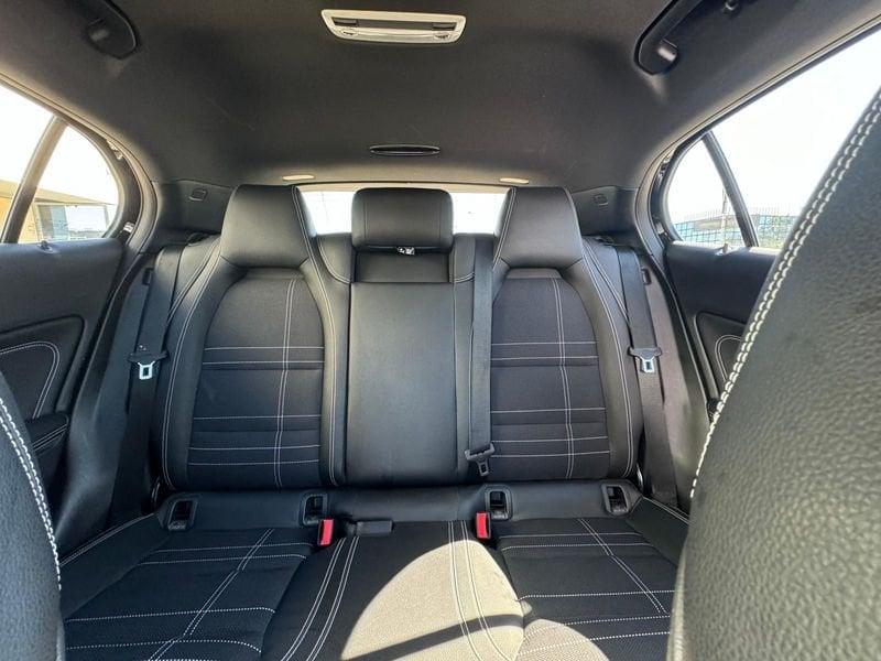Mercedes-Benz GLA 200 CDI AUTOMATIC Premium