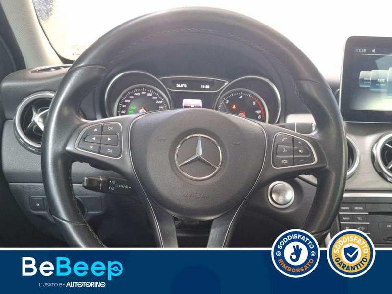 Mercedes-Benz GLA 200 D SPORT AUTO