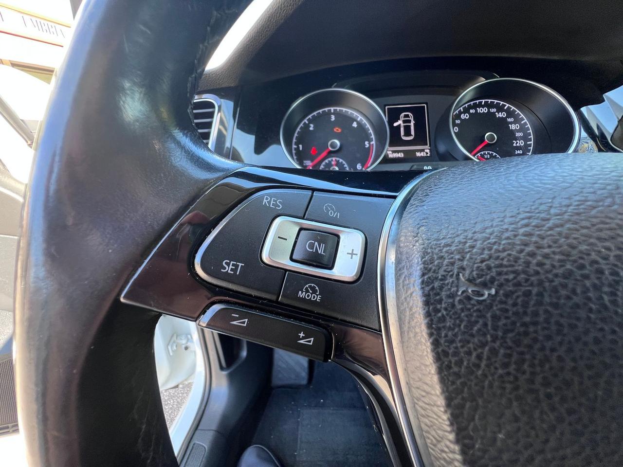 Volkswagen Golf VW Golf 1.6 TDI BlueMotion #10851
