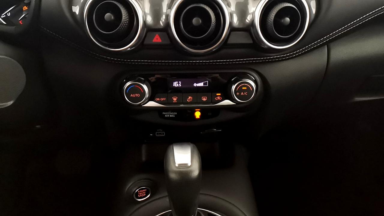 NISSAN JUKE N-CONNECTA DCT