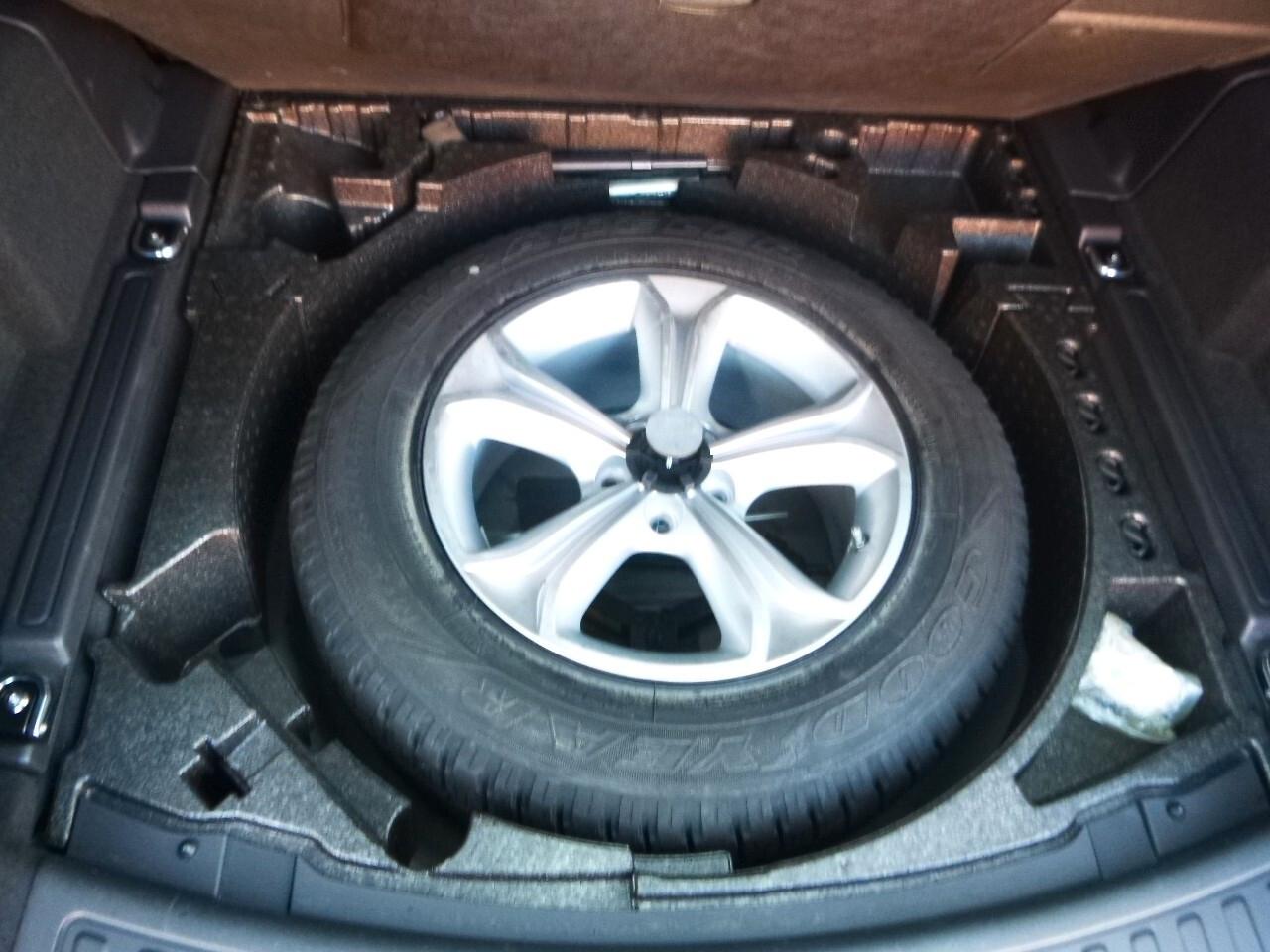 Land Rover Discovery Sport 2.0 TD4 150 CV HSE