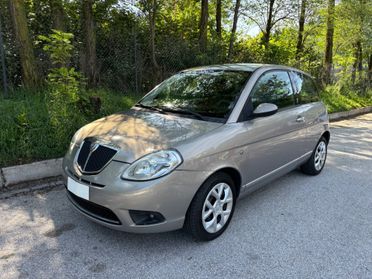 Lancia Ypsilon 1.4 16V Platino NEOPATENTATI