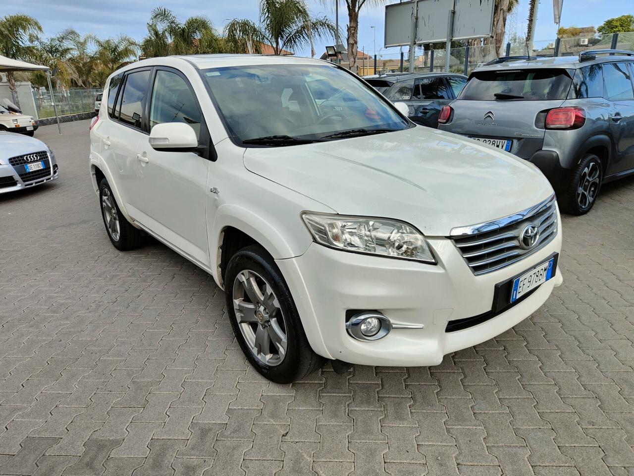 Toyota RAV 4 RAV4 Crossover 2.2 D-Cat 177 CV Executive