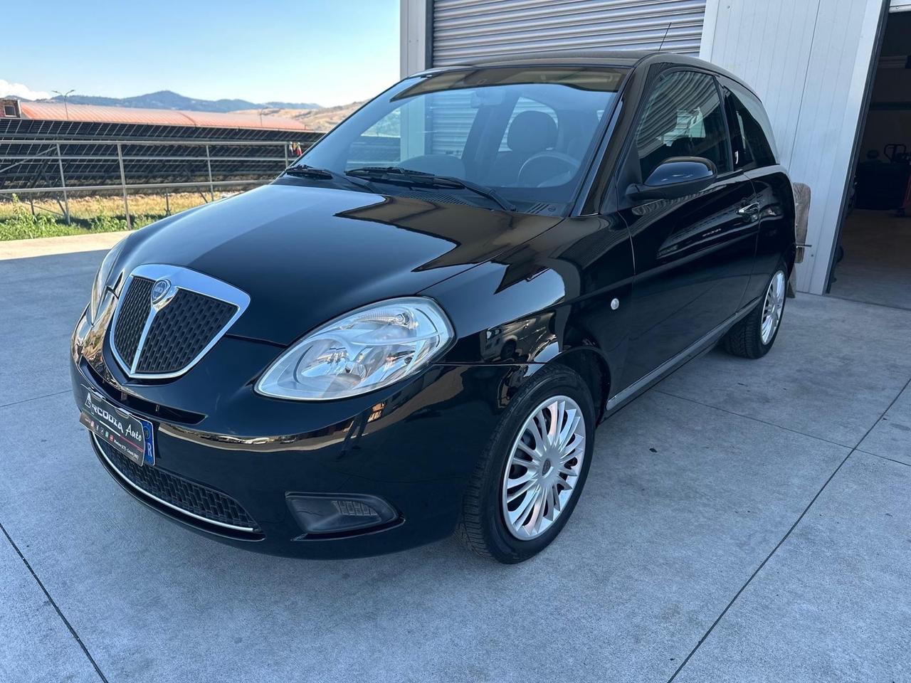 Lancia Ypsilon 1.2 Versus