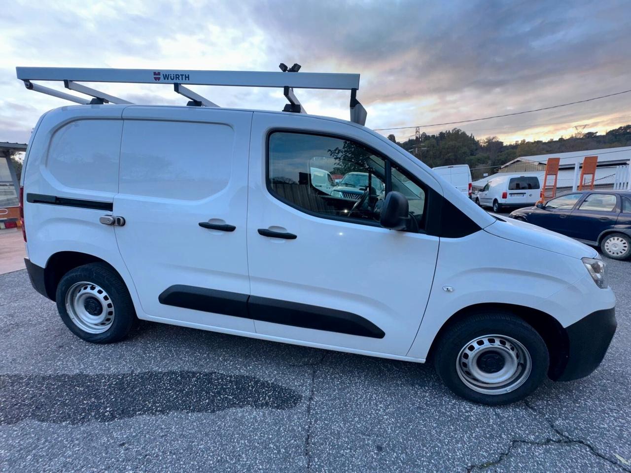 Fiat Doblo DOBLO' CH1 1.5 BlueHdi 100cv MT6 102CV