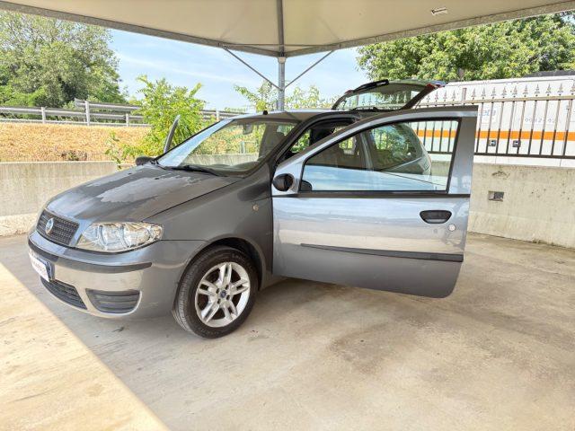 FIAT Punto 1.2 16V 3 porte Emotion OK NEOPATENTATI