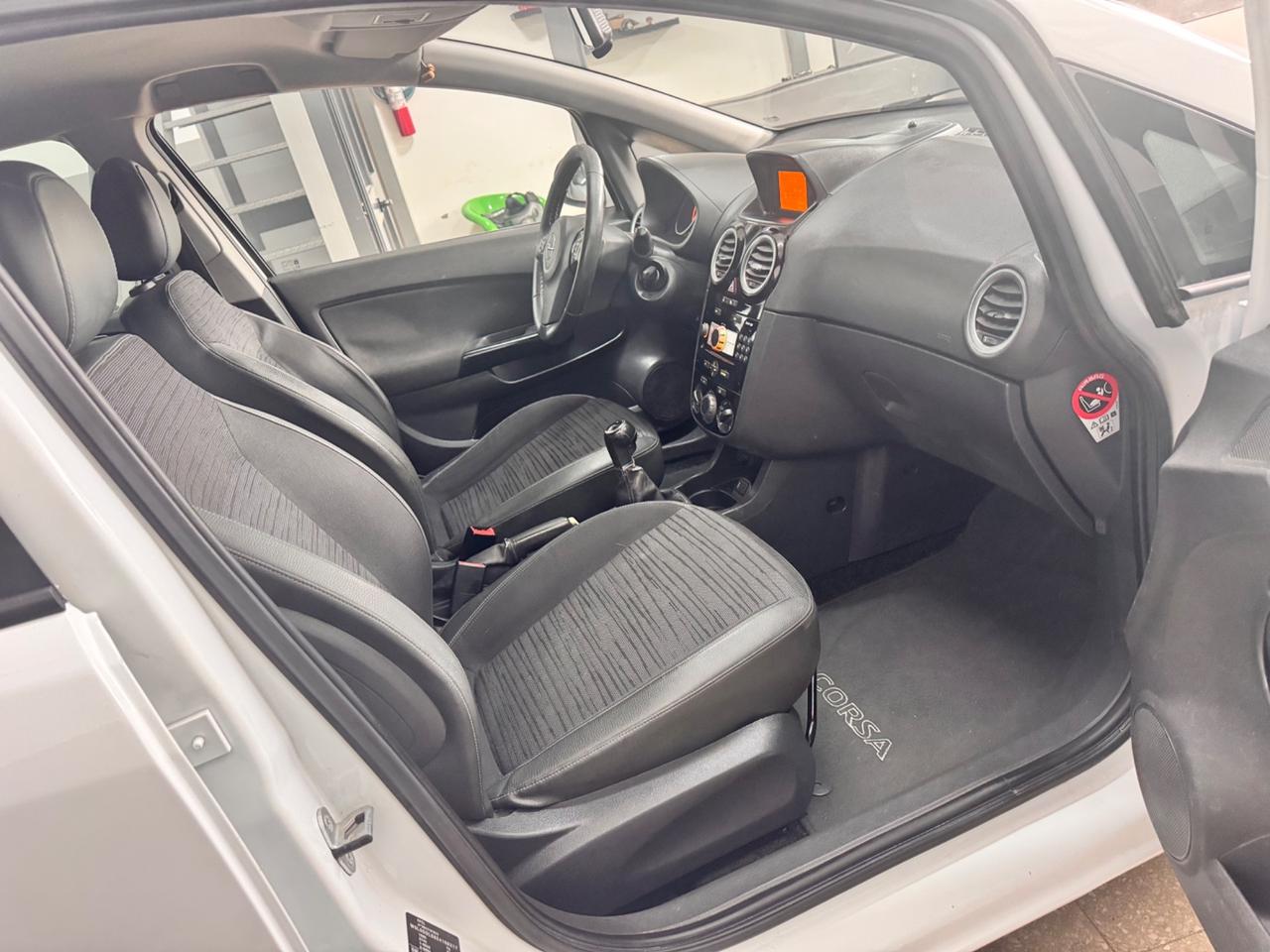 Opel Corsa 1.3 CDTi 75 Cv 5 Porte Sport - 10/2014