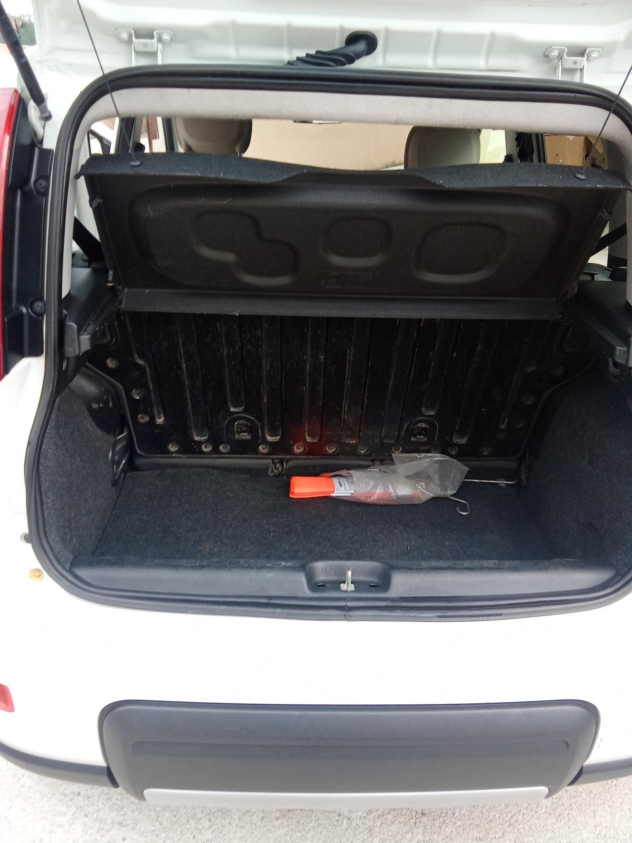 Fiat Panda 1.3 MJT 95 CV S&S 4x4 016