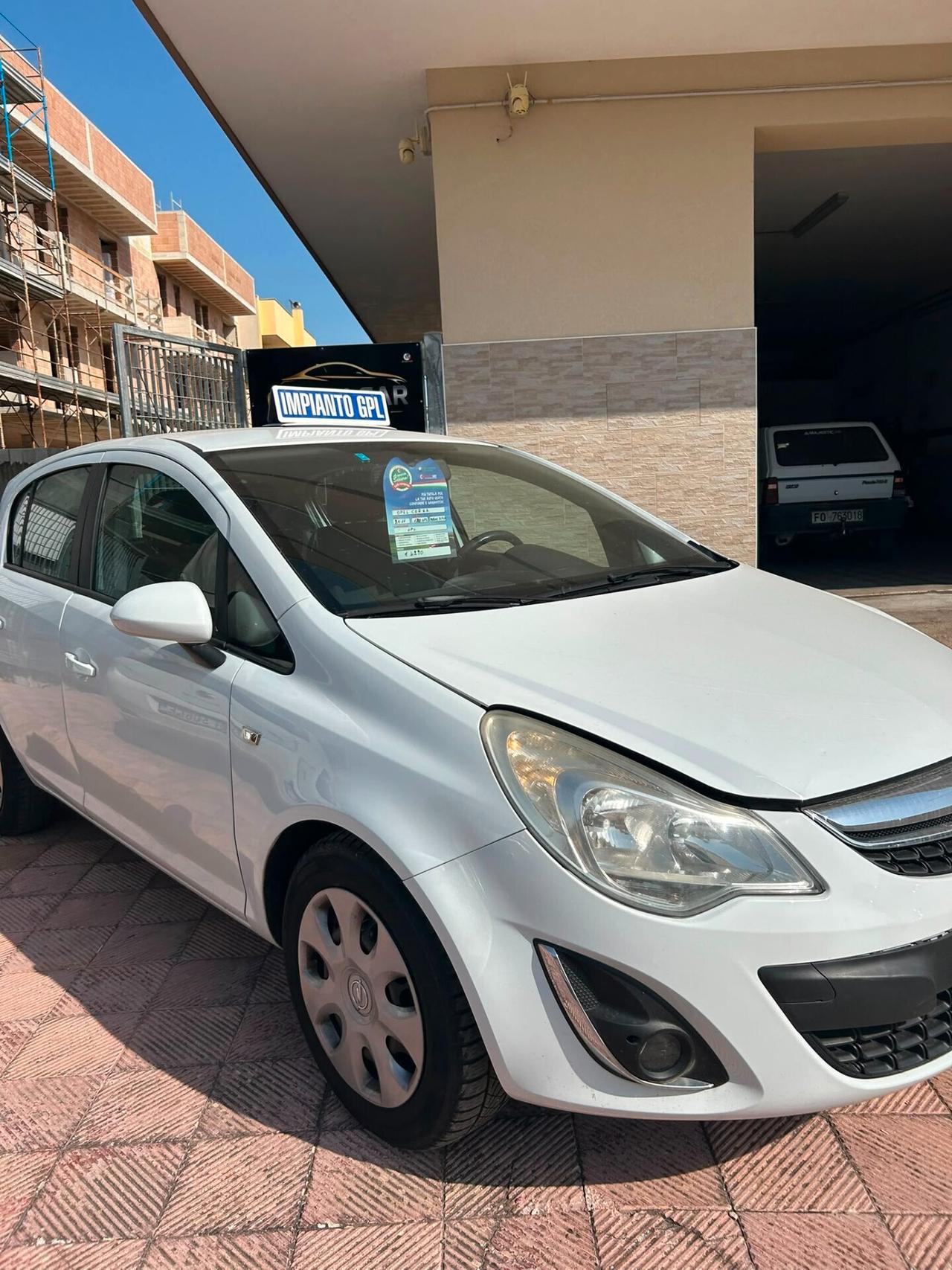 Opel Corsa 1.2 85CV 5 porte GPL-TECH Club