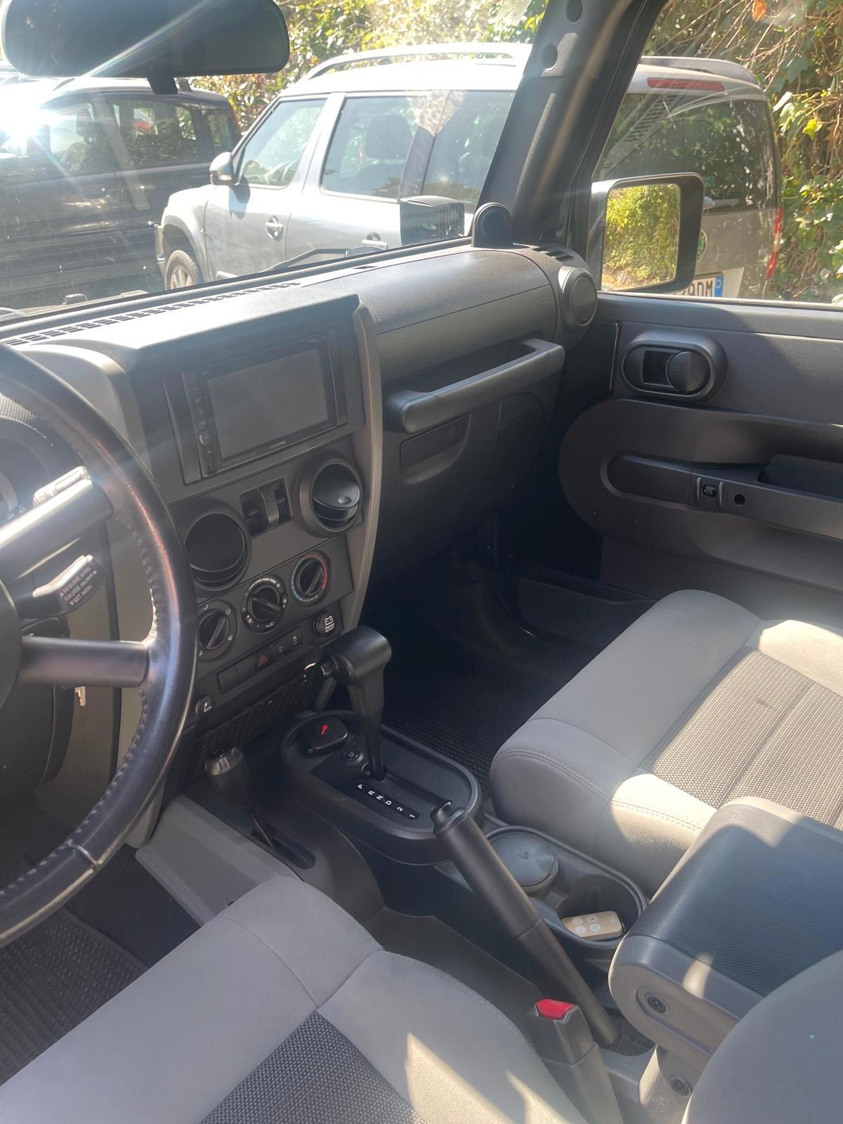 Jeep Wrangler 2.8 CRD DPF Sahara Auto