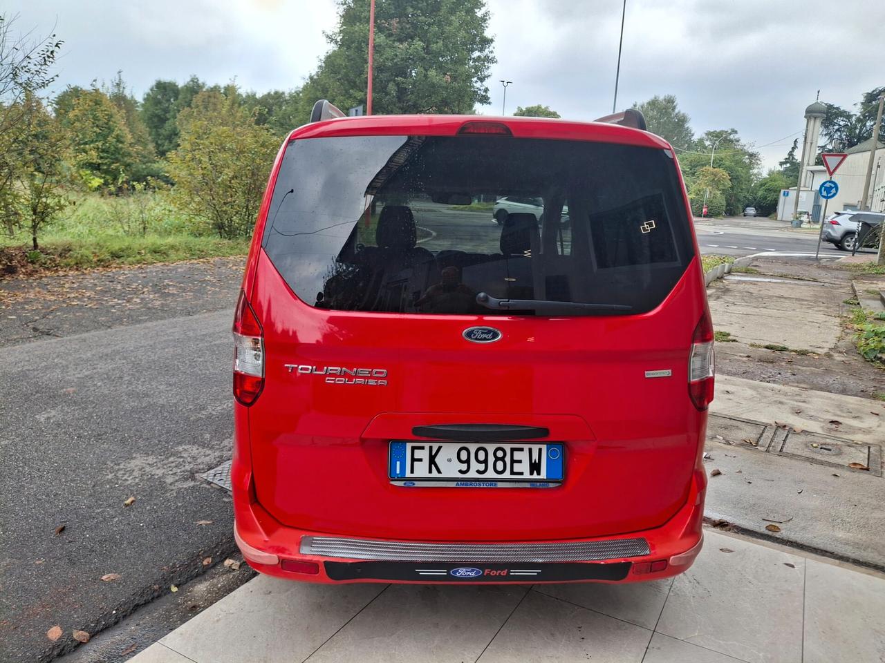 Ford Tourneo Courier 1.0 EcoBoost 100 CV Plus
