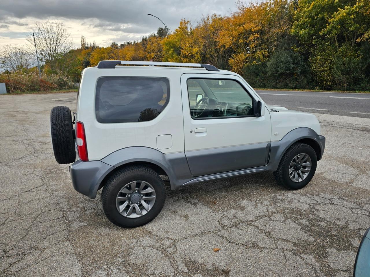 Suzuki Jimny 1.3 4WD A/T Evolution Plus