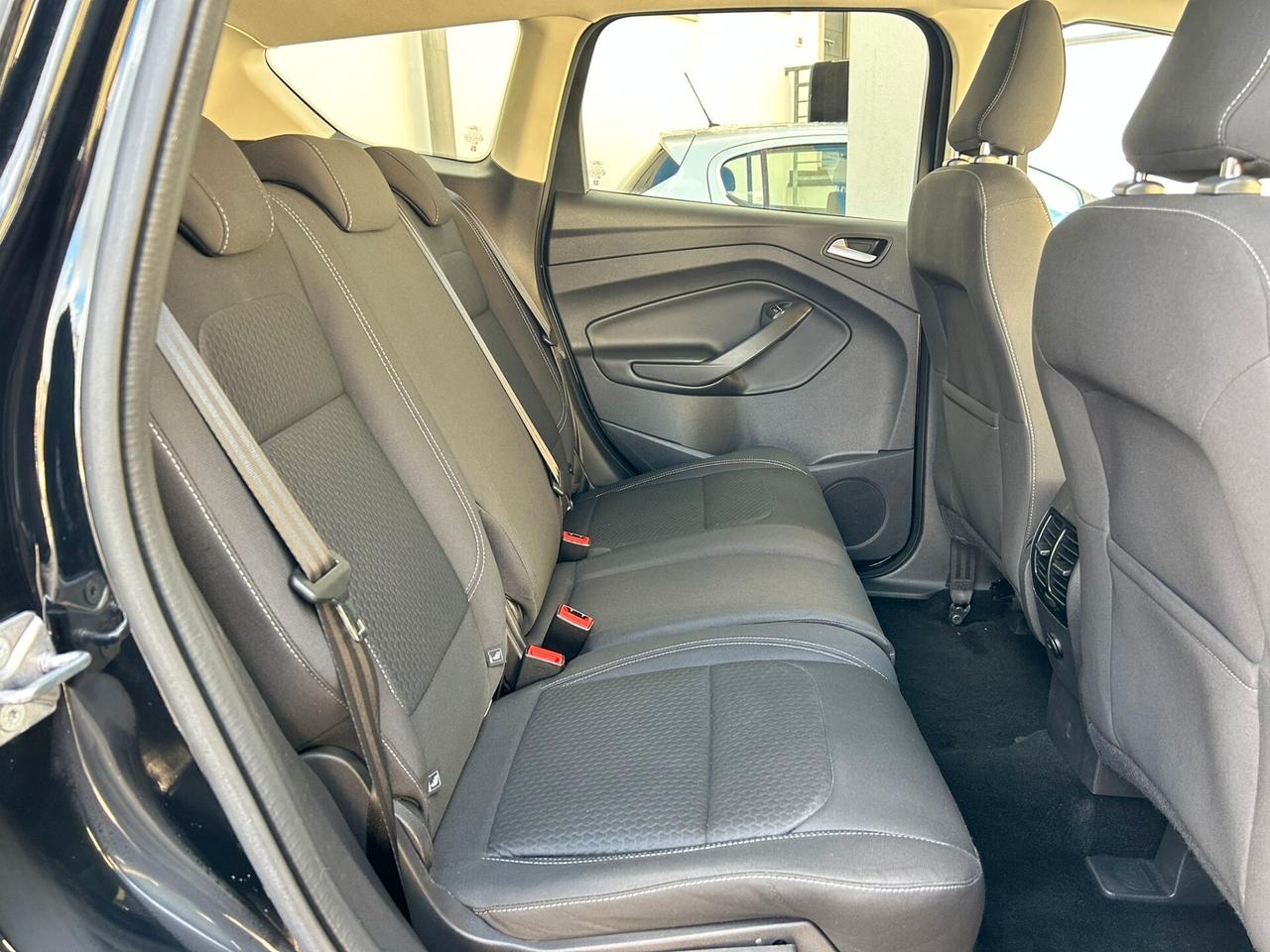 Ford Kuga 1.5 TDCI 120Cv TITANIUM NAVI-2019