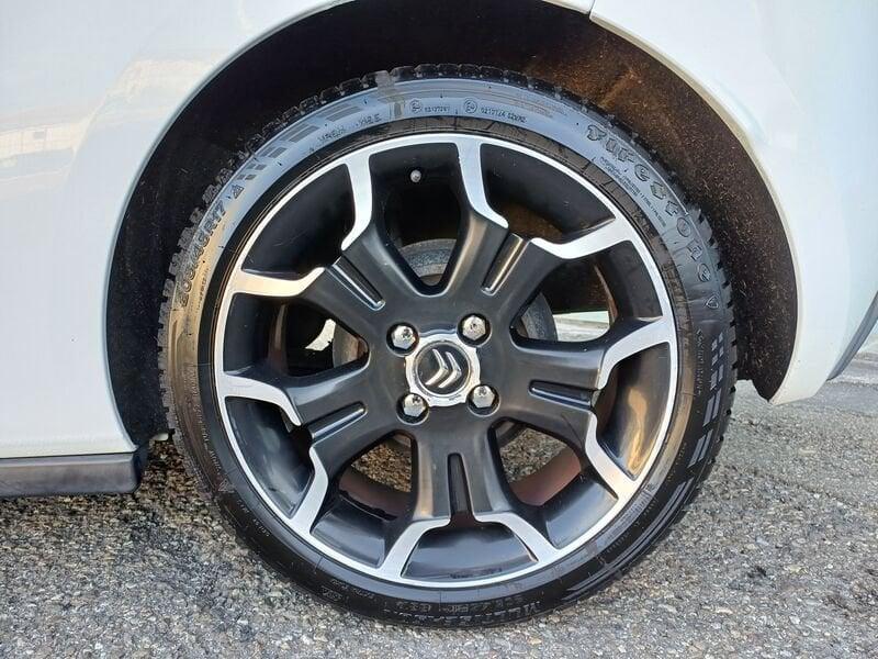 DS DS 3 DS 3 1.4 VTi 95 Just Black