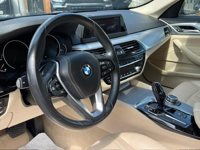 Bmw 520 520d xDrive Touring Luxury