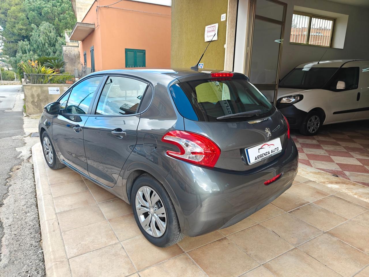 Peugeot 208 1.2 VTI Allure