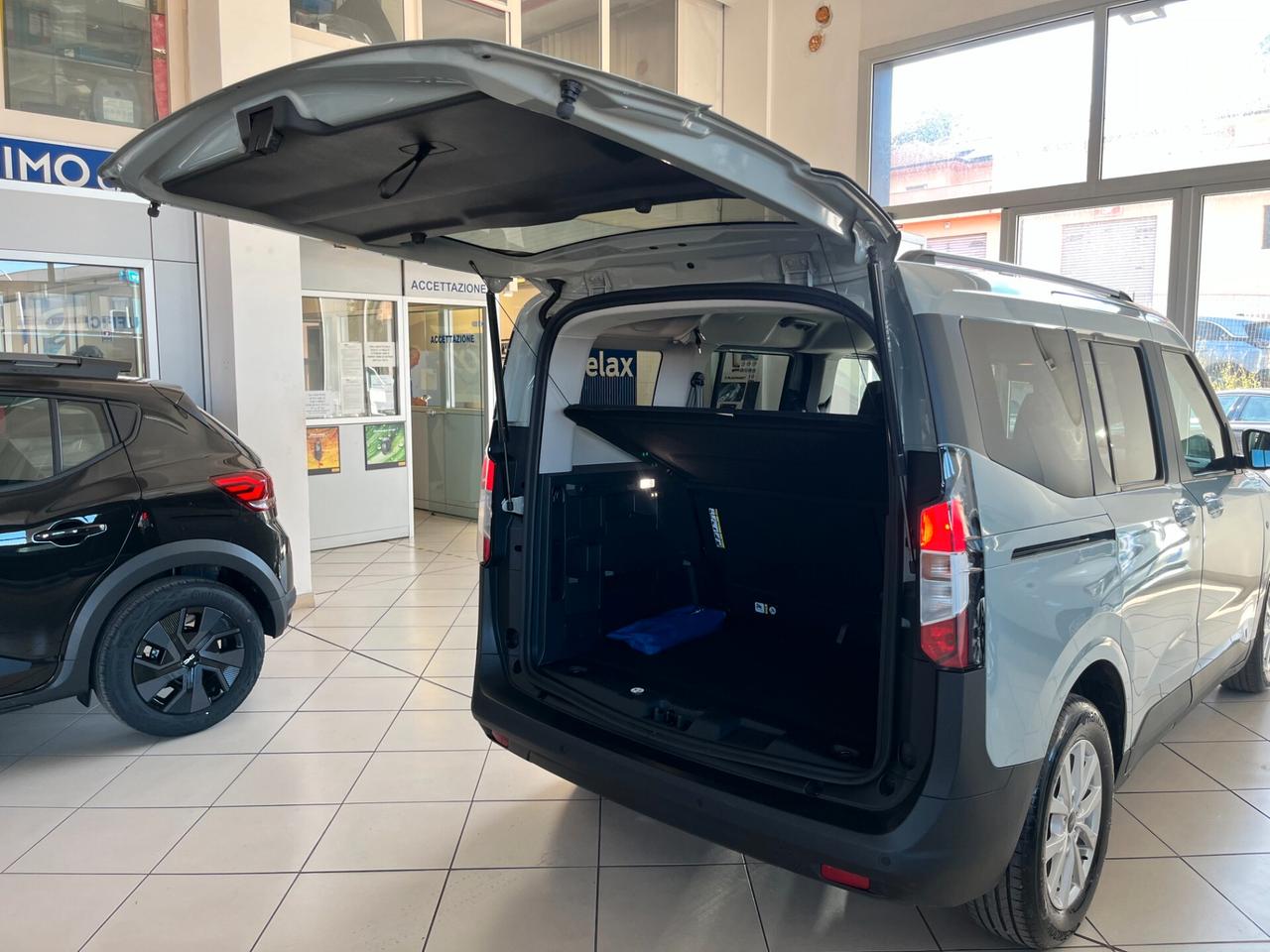 Ford Tourneo Courier Tourneo Courier 1.0 EcoBoost Titanium