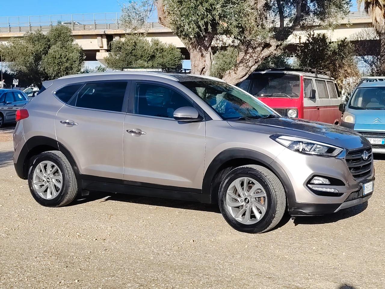Hyundai Tucson 2017 - 1.7 crdi camb.aut. lb automobili