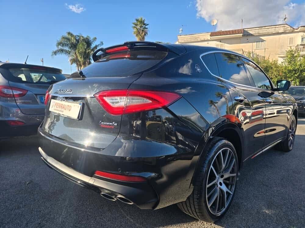 MASERATI LEVANTE 250CV V6 DIESEL AWD GRANSPORT